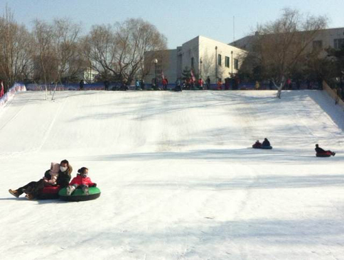 沈陽(yáng)雪上嘉年華冰雪樂(lè)園 河北迪特旅游開(kāi)發(fā)有限公司正式助力沈陽(yáng)雪上嘉年華活動(dòng)